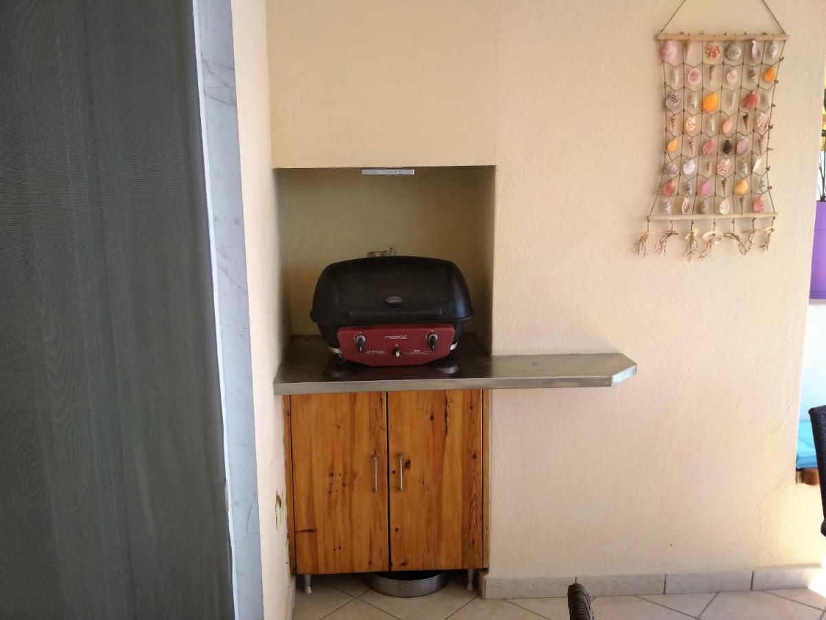 Luxury Sea View Apartment Ofrinion Luaran gambar